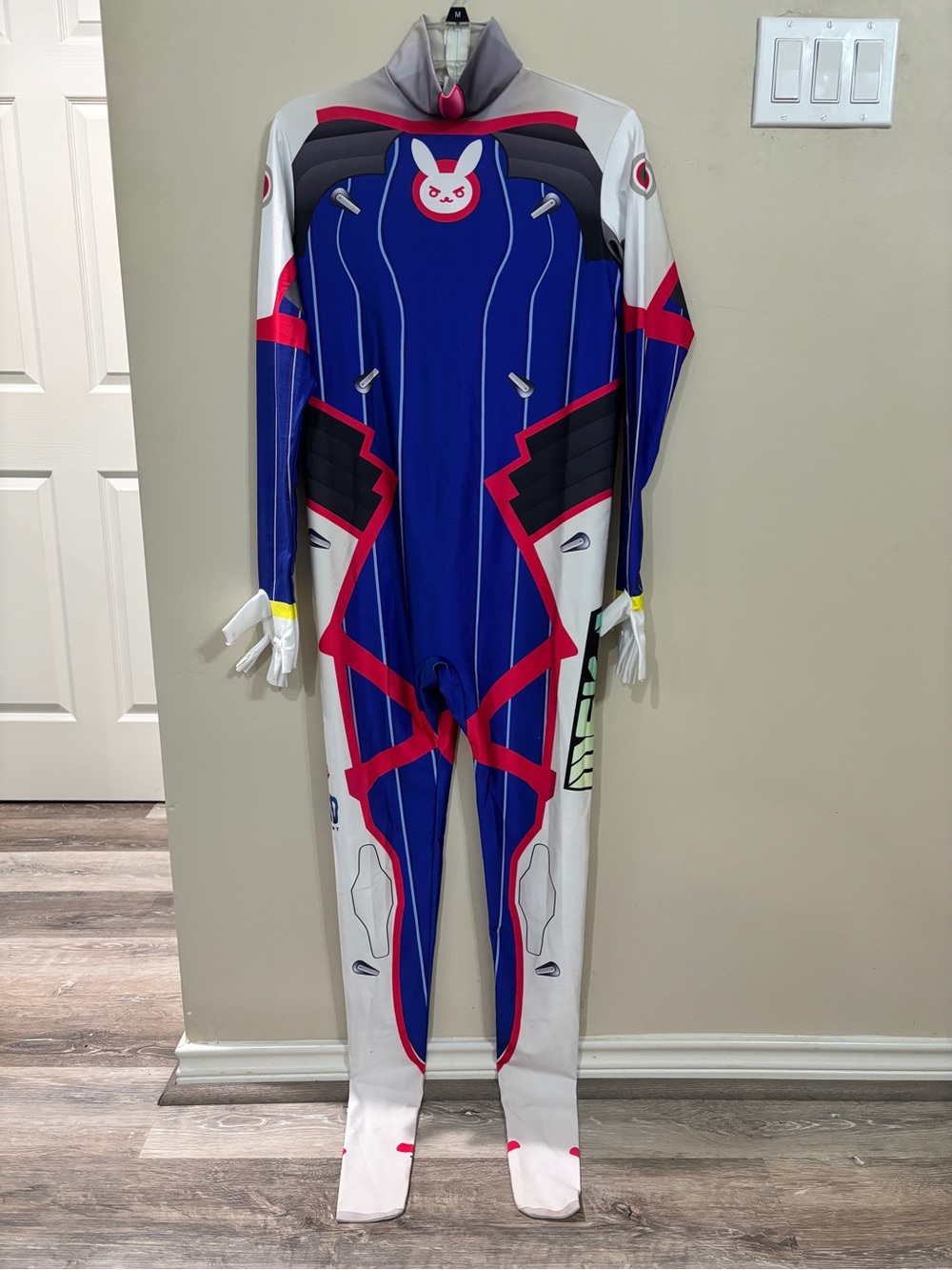 Overwatch D.Va Bodysuit Costume Cosplay - Picture 1 of 9